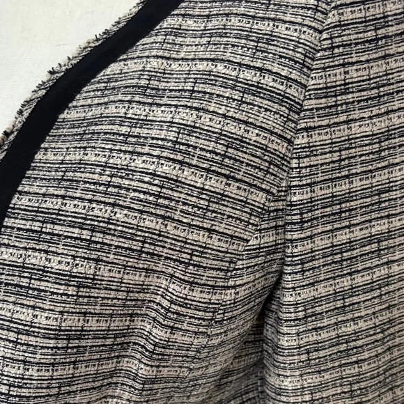 Elegant 3 Women's Blazers - Picture 6 of 13